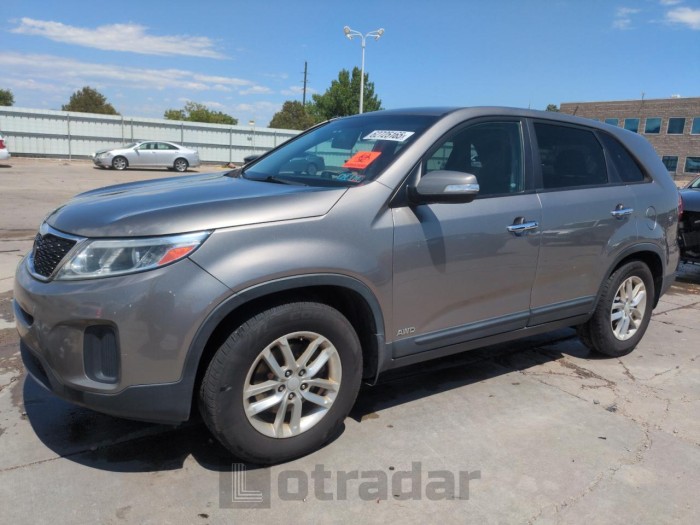KIA SORENTO 2015 VIN 5XYKTCA66FG640611