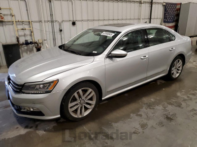 VOLKSWAGEN PASSAT 2017 1VWGT7A39HC039300