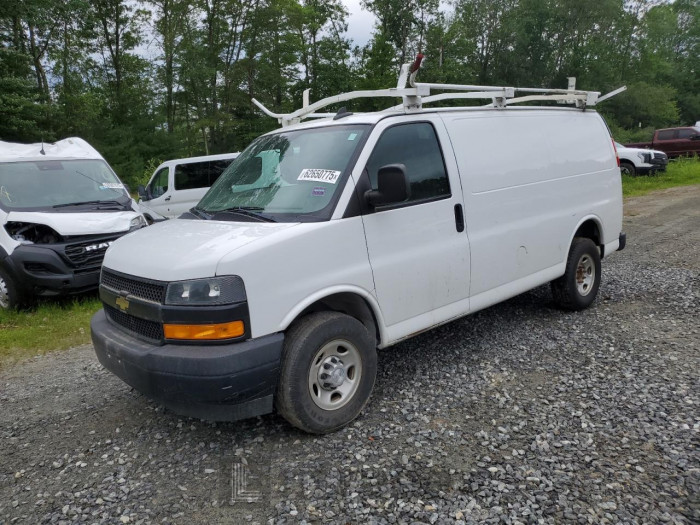 CHEVROLET EXPRESS 2018 VIN 1GCWGAFP4J1281103
