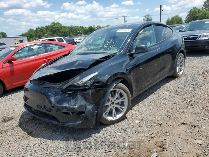 TESLA MODEL Y 2022 VIN 7SAYGAEE7NF576382