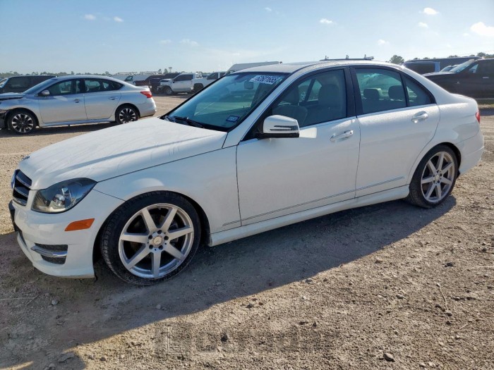 MERCEDES-BENZ C-CLASS 2014 VIN WDDGF4HB5EA962960