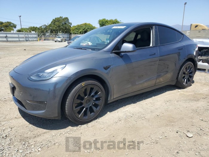 TESLA MODEL Y 2022 VIN 7SAYGDEE4NF481392