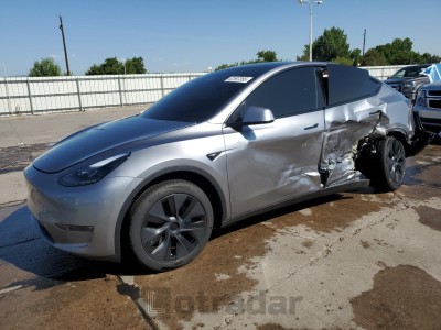 TESLA MODEL Y 2024 7SAYGDEE8RA306842