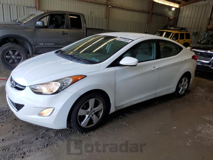 HYUNDAI ELANTRA 2013 VIN 5NPDH4AE1DH405577