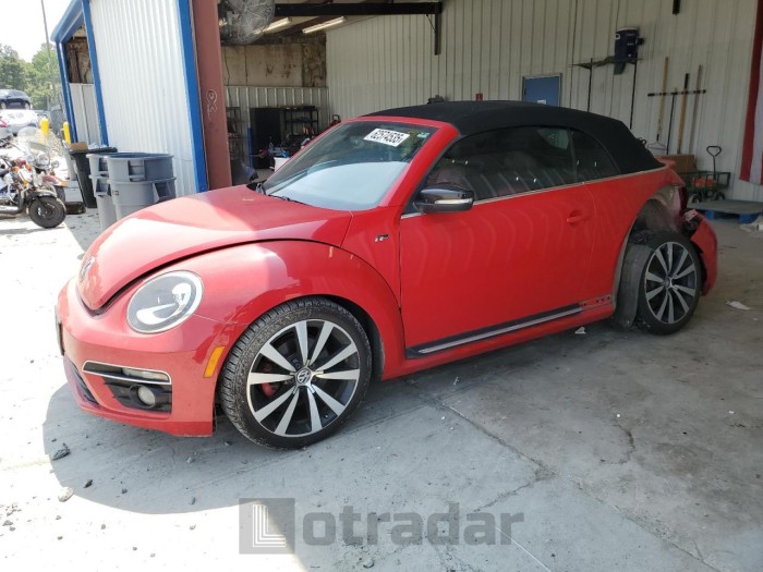 VOLKSWAGEN BEETLE 2015 VIN 3VW7T7AT6FM803762