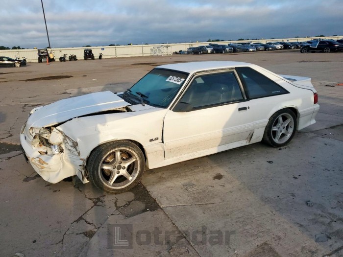 FORD MUSTANG 1990 VIN 1FACP42E7LF165124
