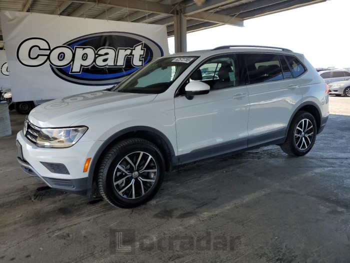 VOLKSWAGEN TIGUAN 2021 VIN 3VV3B7AX3MM047670