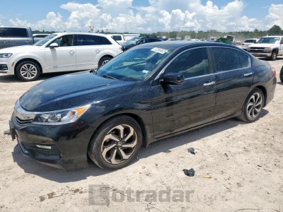 HONDA ACCORD 2017 1HGCR2F02HA175573