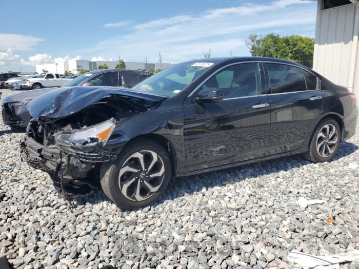 HONDA ACCORD 2017 VIN 1HGCR3F81HA020377