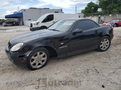 MERCEDES-BENZ SLK-CLASS 2000 WDBKK47F0YF149827