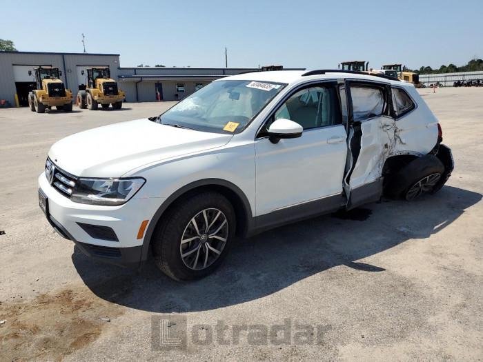 VOLKSWAGEN TIGUAN 2020 VIN 3VV3B7AX3LM101922