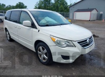 VOLKSWAGEN ROUTAN 2010 2V4RW3D15AR259056