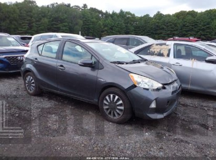 TOYOTA PRIUS C 2012 VIN JTDKDTB38C1005029