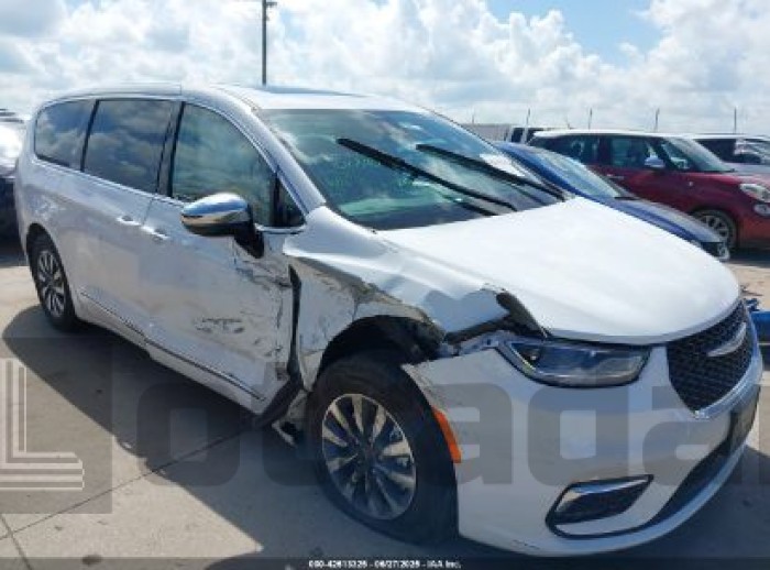 CHRYSLER PACIFICA 2023 VIN 2C4RC1S75PR559106
