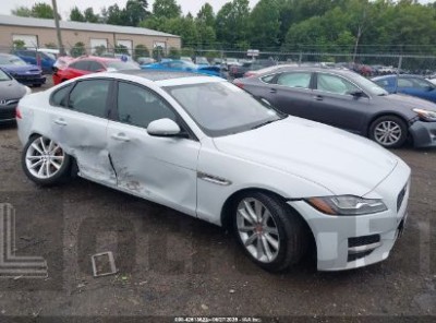 JAGUAR XF 2016 SAJBF4BV8GCY06363