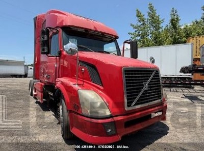VOLVO VN 2009 4V4NC9TH69N282099