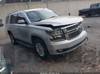 CHEVROLET TAHOE 2017 1GNSCBKC2HR226056