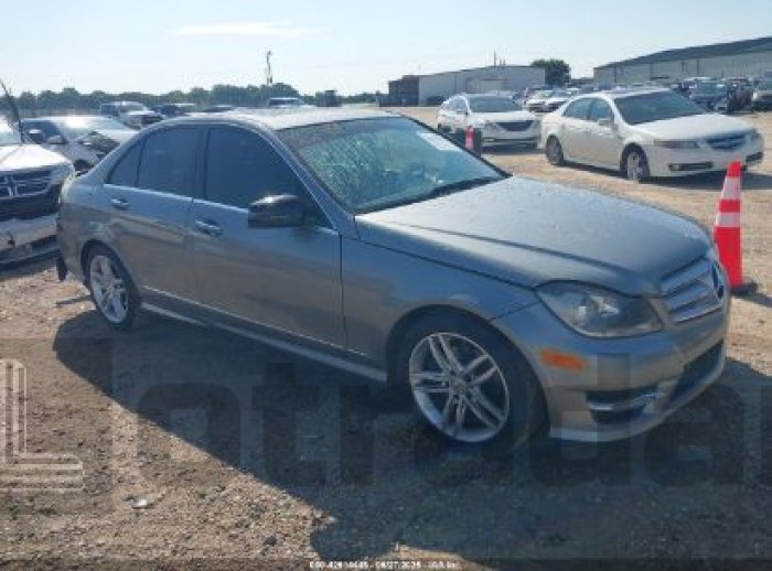 MERCEDES-BENZ C 2013 VIN WDDGF4HB2DA830883