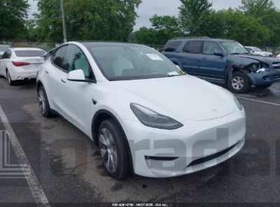 TESLA MODEL Y 2023 7SAYGAEE5PF660381