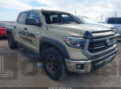 TOYOTA TUNDRA 2017 5TFDW5F14HX597962
