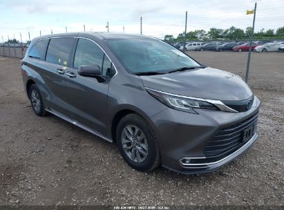 TOYOTA SIENNA 2022 5TDYRKEC8NS129776