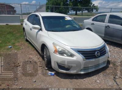 NISSAN ALTIMA 2015 1N4AL3AP1FN300091