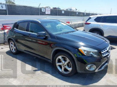 MERCEDES-BENZ GLA 2019 WDCTG4EB6KU009852