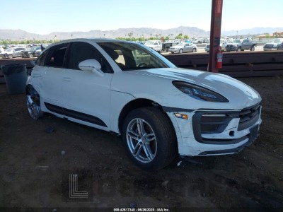 PORSCHE MACAN 2024 WP1AA2A55RLB16232