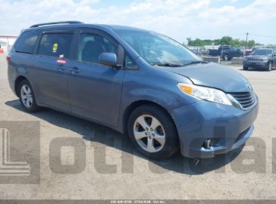 TOYOTA SIENNA 2015 5TDKK3DC1FS642029