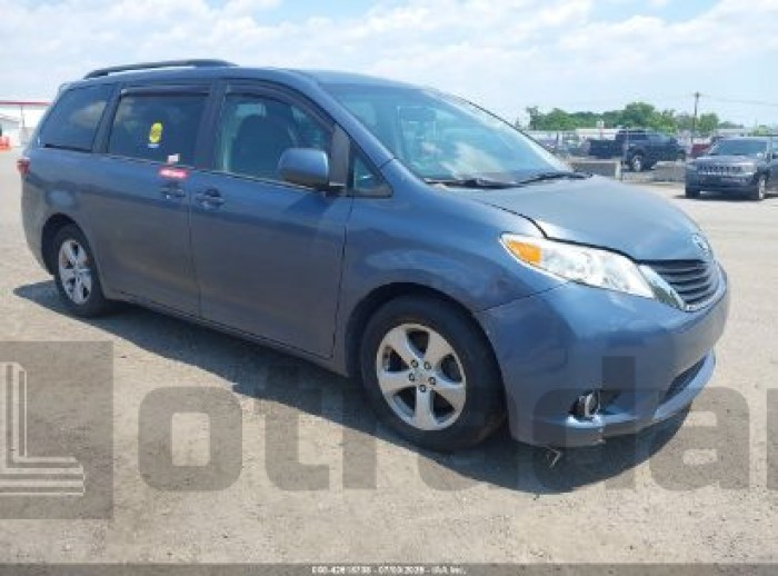 TOYOTA SIENNA 2015 VIN 5TDKK3DC1FS642029