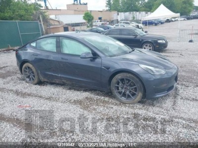 TESLA MODEL 3 2022 5YJ3E1EB1NF256378