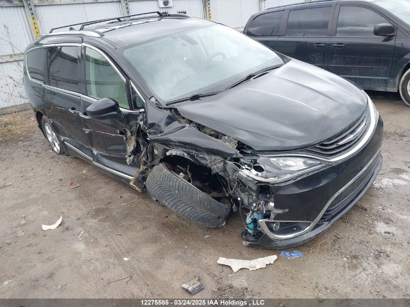 CHRYSLER PACIFICA HYBRID 2018 2C4RC1L74JR365608