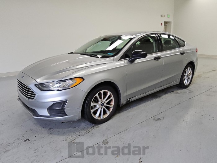 FORD FUSION 2020 VIN 3FA6P0HD7LR233476