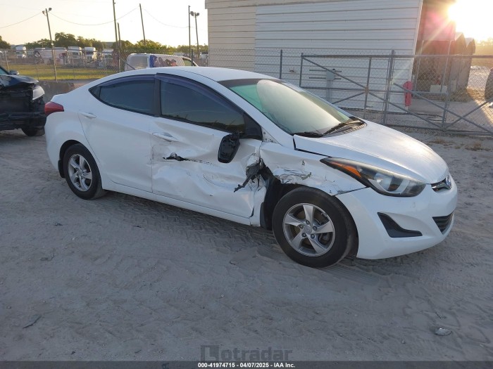 Hyundai Elantra 2015 VIN 5NPDH4AE0FH603893