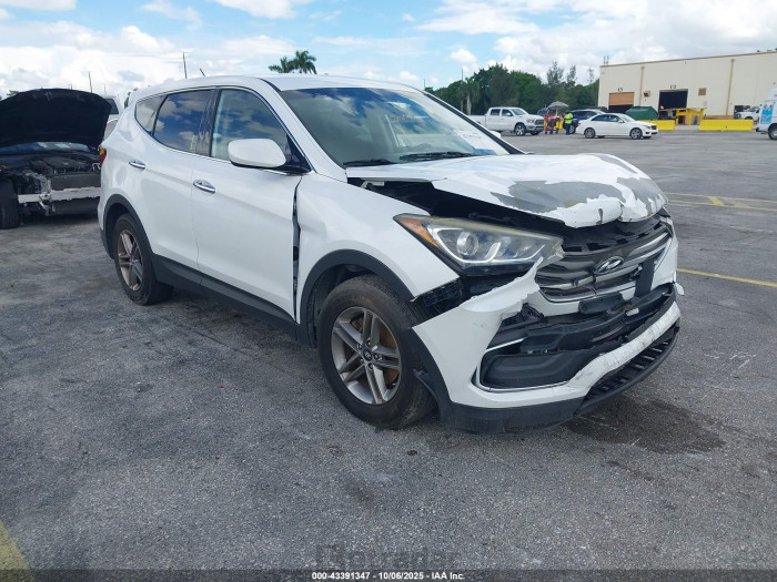Hyundai Santa fe 2018 VIN 5NMZT3LB2JH087558