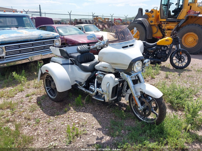 Harley-davidson Flhtcutg 2020 VIN 1HD1TBH1XLB957330