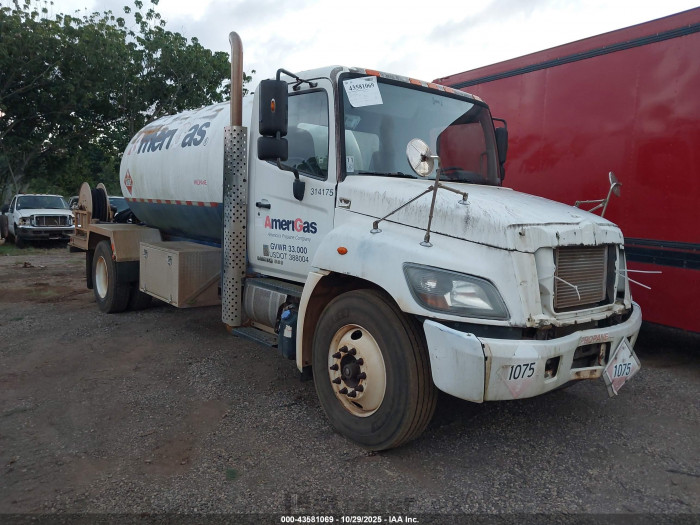   2014 VIN 5PVNV8JP1E4S50221