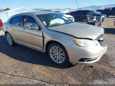 Chrysler 200 2013 1C3CCBCG8DN649907