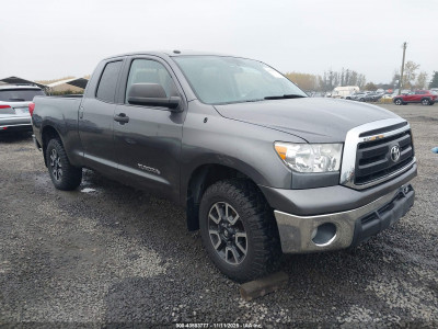 Toyota Tundra 2013 5TFUM5F18DX049298