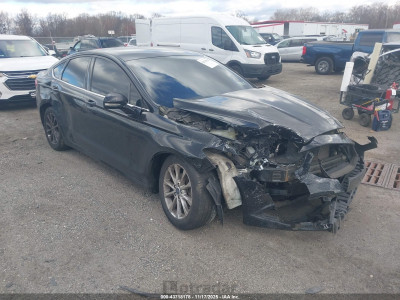 Ford Fusion 2017 3FA6P0HD7HR273421