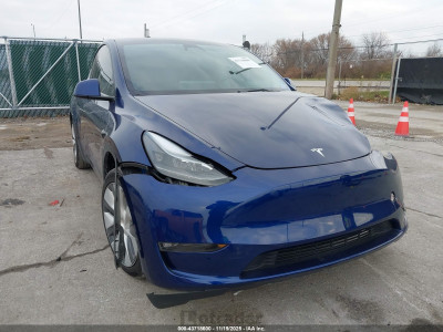 Tesla Model y 2023 7SAYGAEE1PF909534