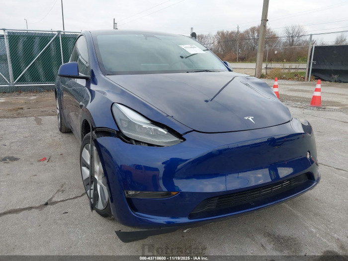 Tesla Model y 2023 VIN 7SAYGAEE1PF909534