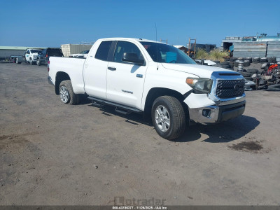 Toyota Tundra 2018 5TFUY5F14JX759010