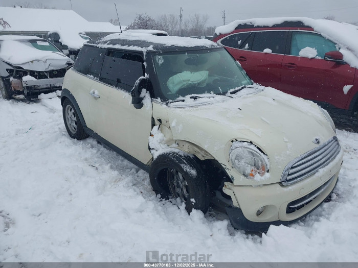 Mini Cooper 2012 VIN WMWSU3C59CT262136