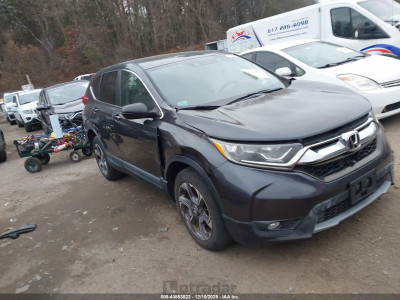Honda Cr-v 2018 7FARW2H82JE014551