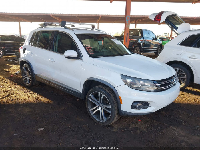 Volkswagen Tiguan 2016 VIN WVGAV7AX2GW589582