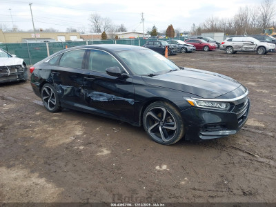 Honda Accord 2018 1HGCV1F16JA266415