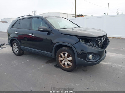 Kia Sorento 2013 5XYKT3A65DG416484