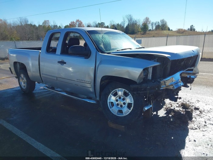 Chevrolet Silverado 1500 2012 VIN 1GCRCSE01CZ279557