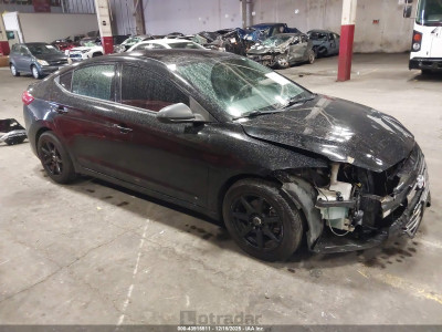Hyundai Elantra 2017 5NPD84LF2HH110953